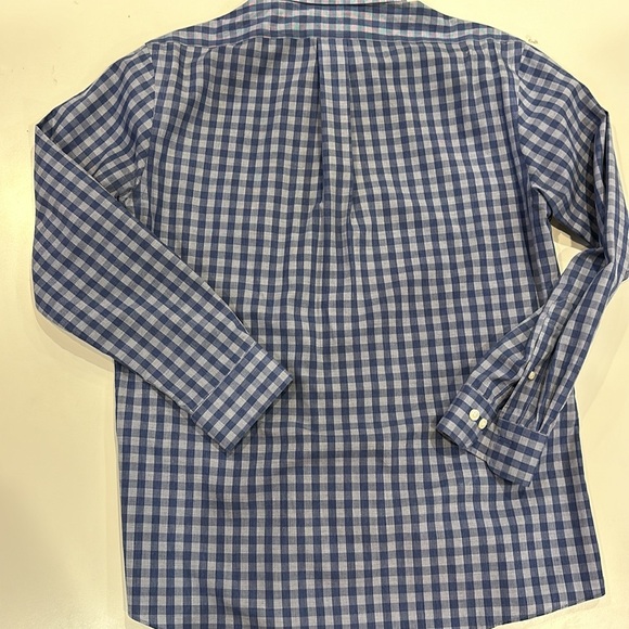 2 Brooks Brothers Regent Fit dress shirts - Picture 6 of 7